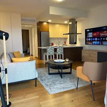 Luxury Hub Spot Apartment Nicosia Exterior photo