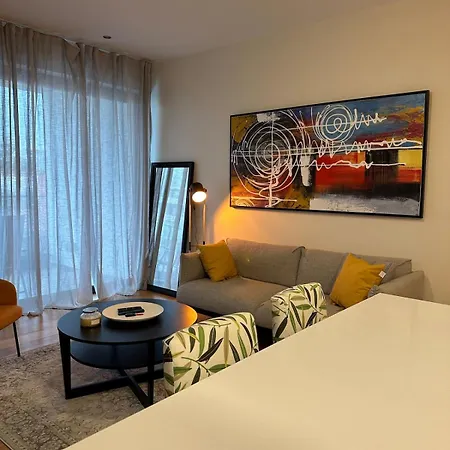 Luxury Hub Spot Apartment Nicosia Exterior photo