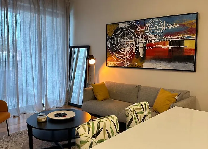 Luxury Hub Spot
